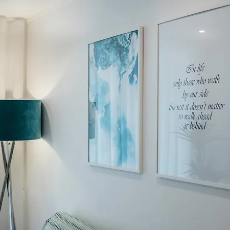 Beautiful Downtown *